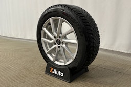 valkoinen Audi A6 2022 kuva 13.