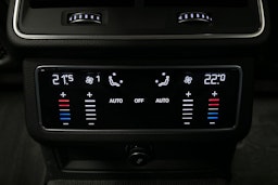 valkoinen Audi A6 2022 kuva 16.