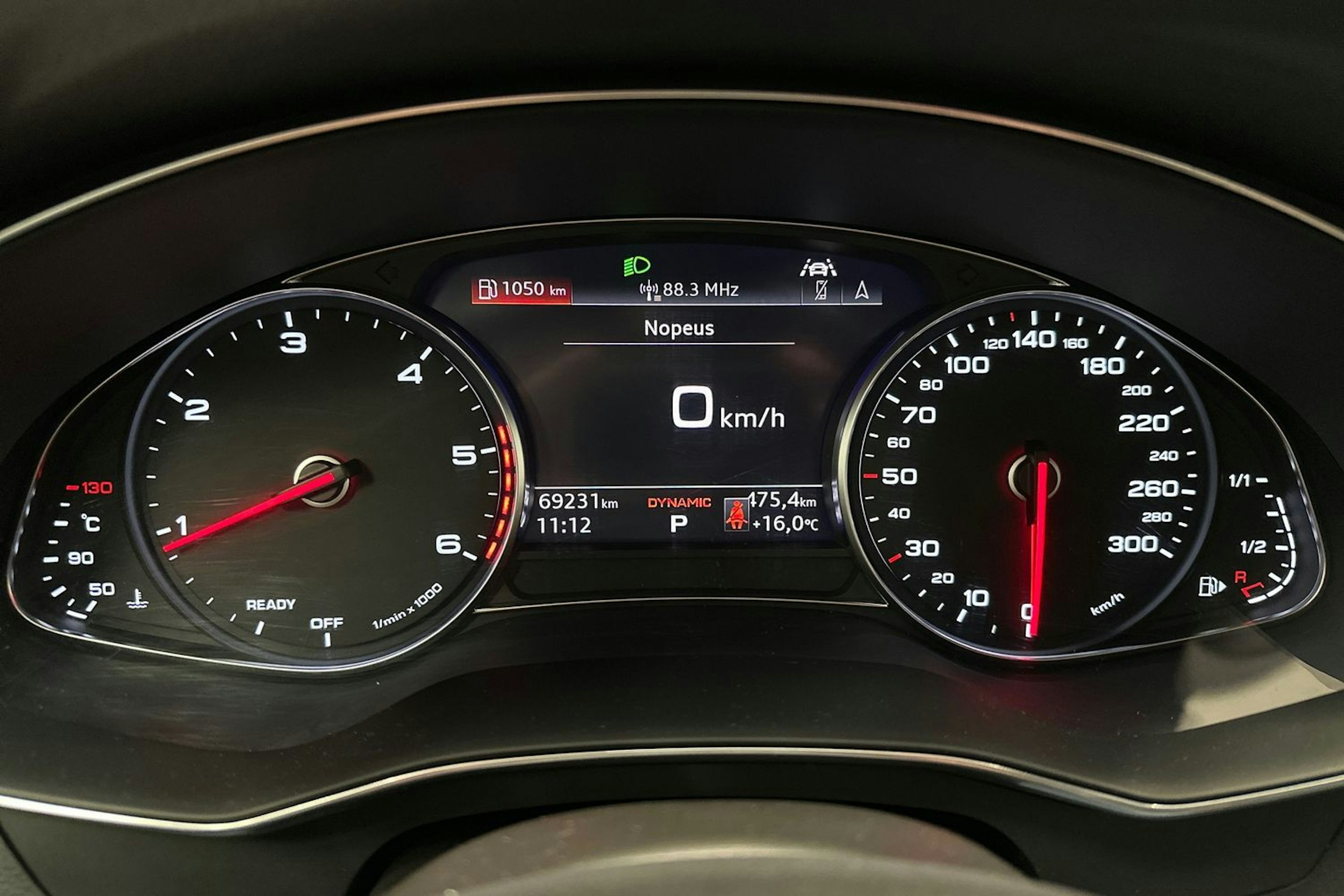 valkoinen Audi A6 2022 kuva 22.