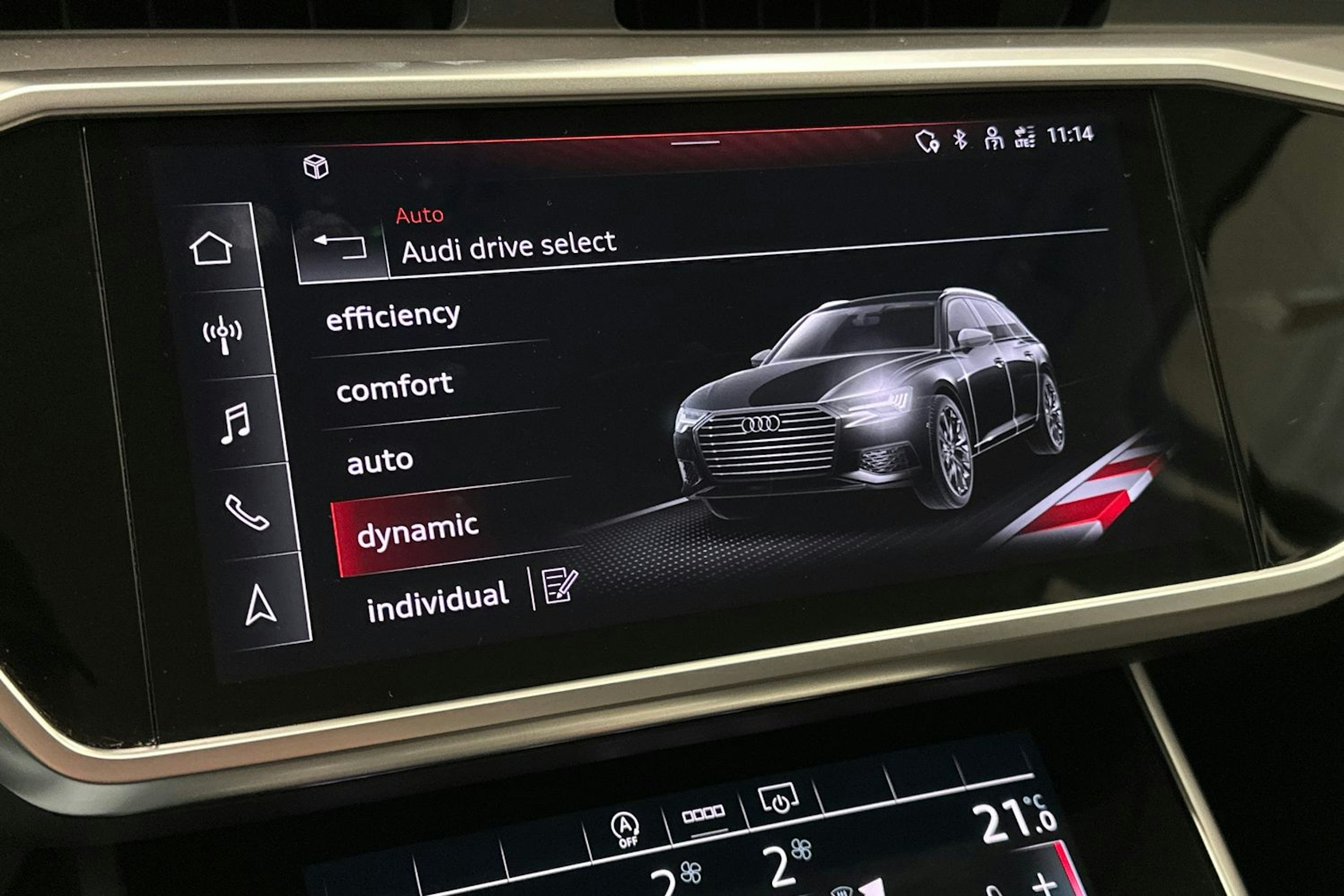 valkoinen Audi A6 2022 kuva 27.