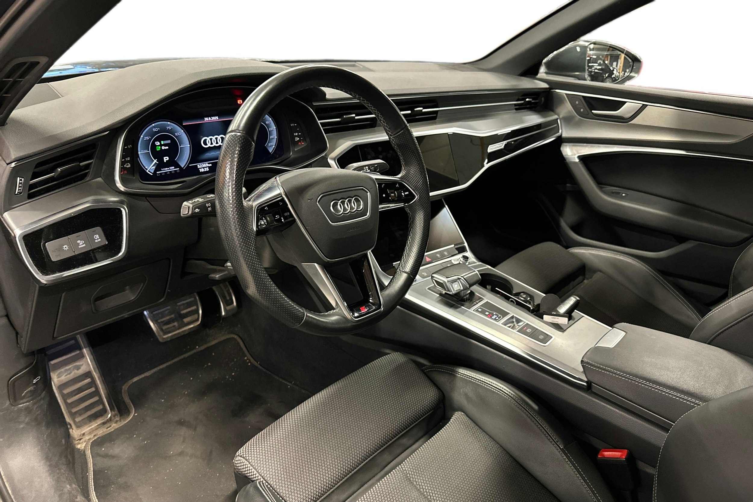 harmaa Audi A6 2022 kuva 3.