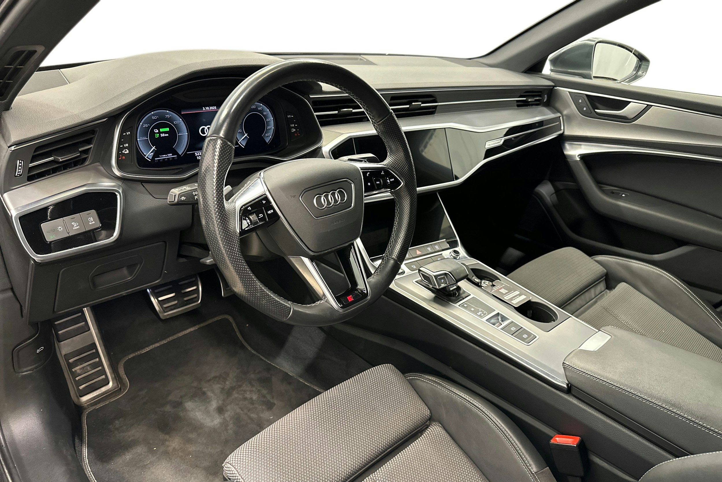 harmaa Audi A6 2022 kuva 7.