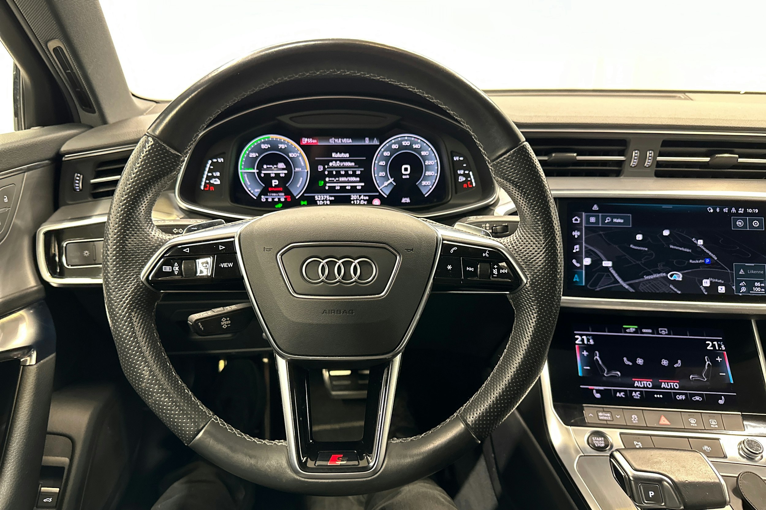 harmaa Audi A6 2022 kuva 15.