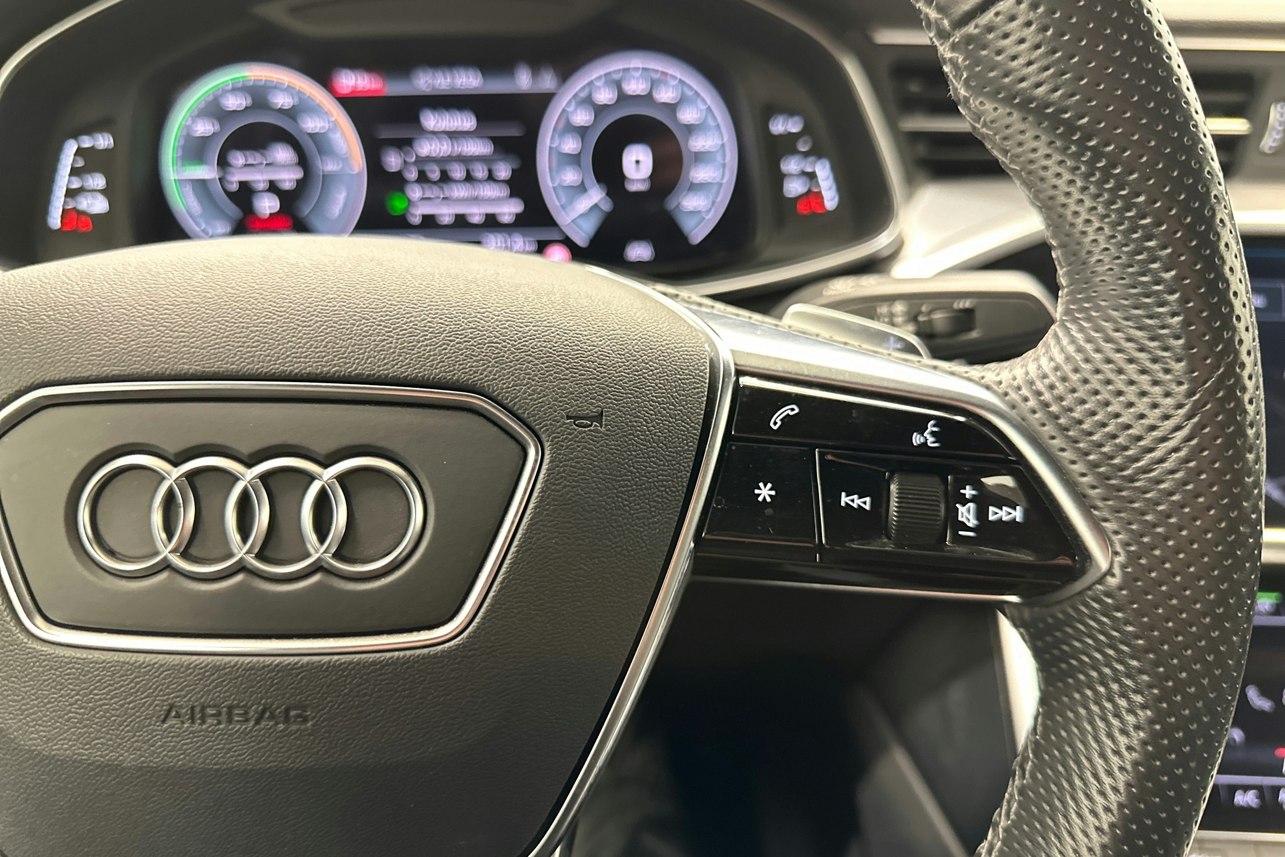 harmaa Audi A6 2022 kuva 18.