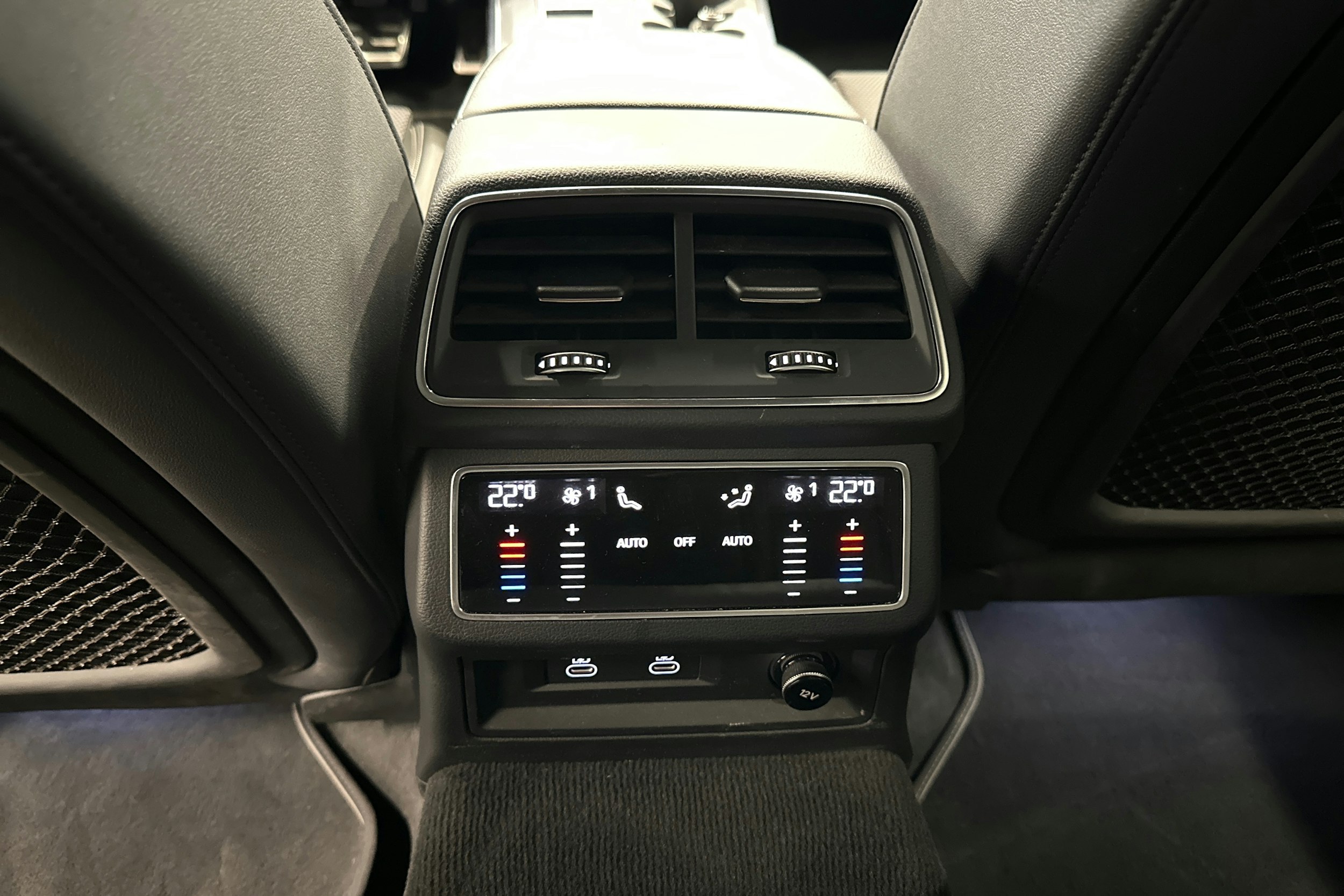 harmaa Audi A6 2022 kuva 23.