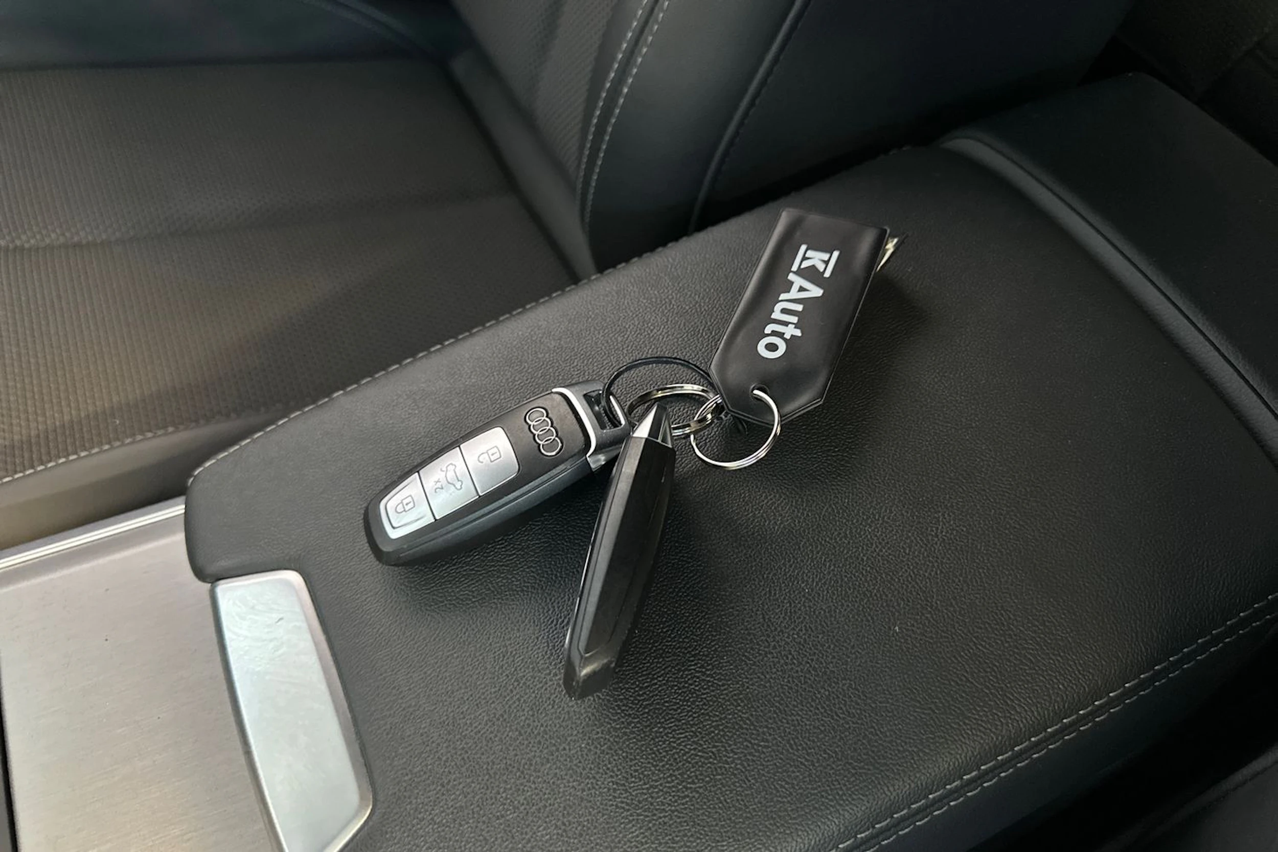 harmaa Audi A6 2022 kuva 30.