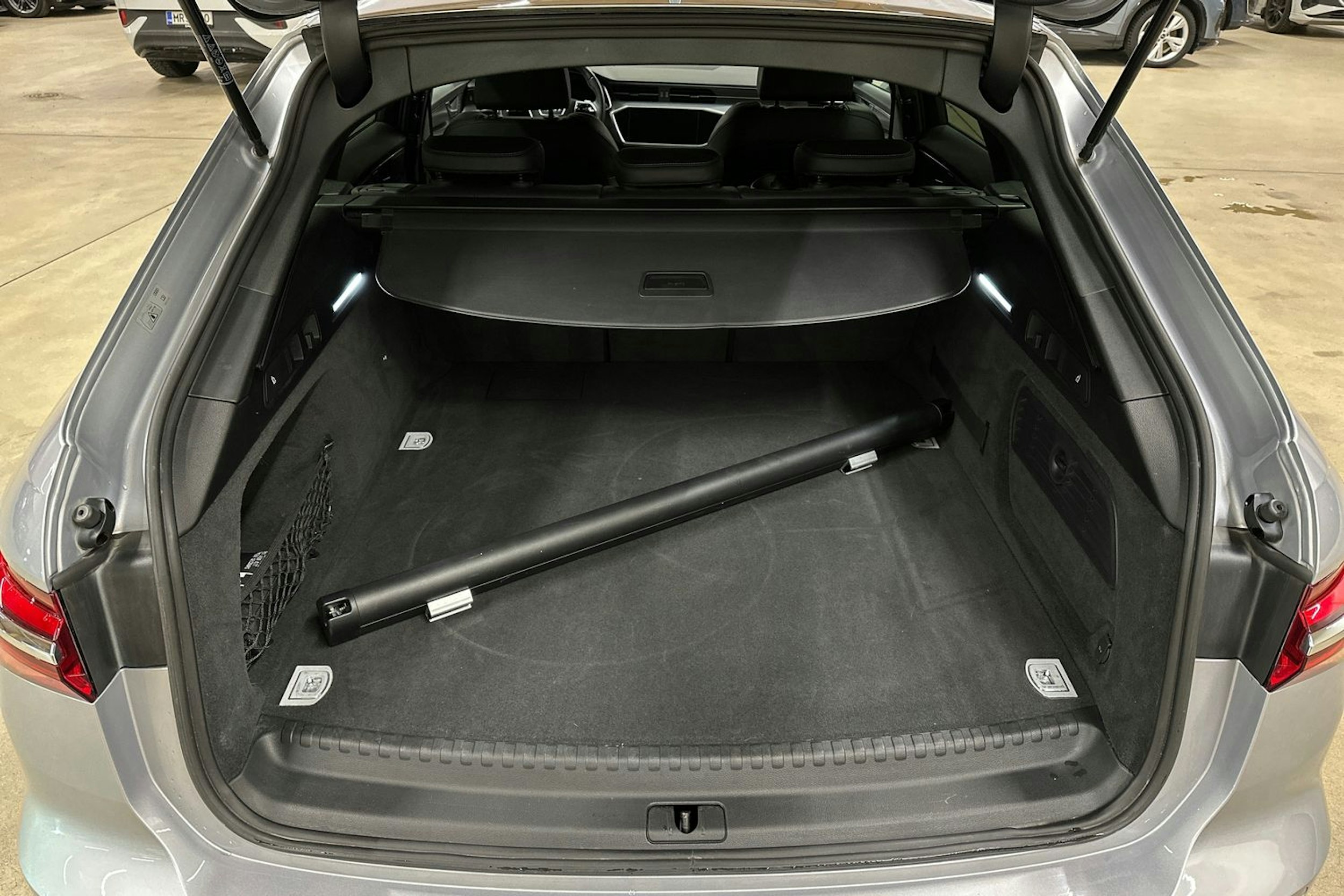 harmaa Audi A6 2023 kuva 34.