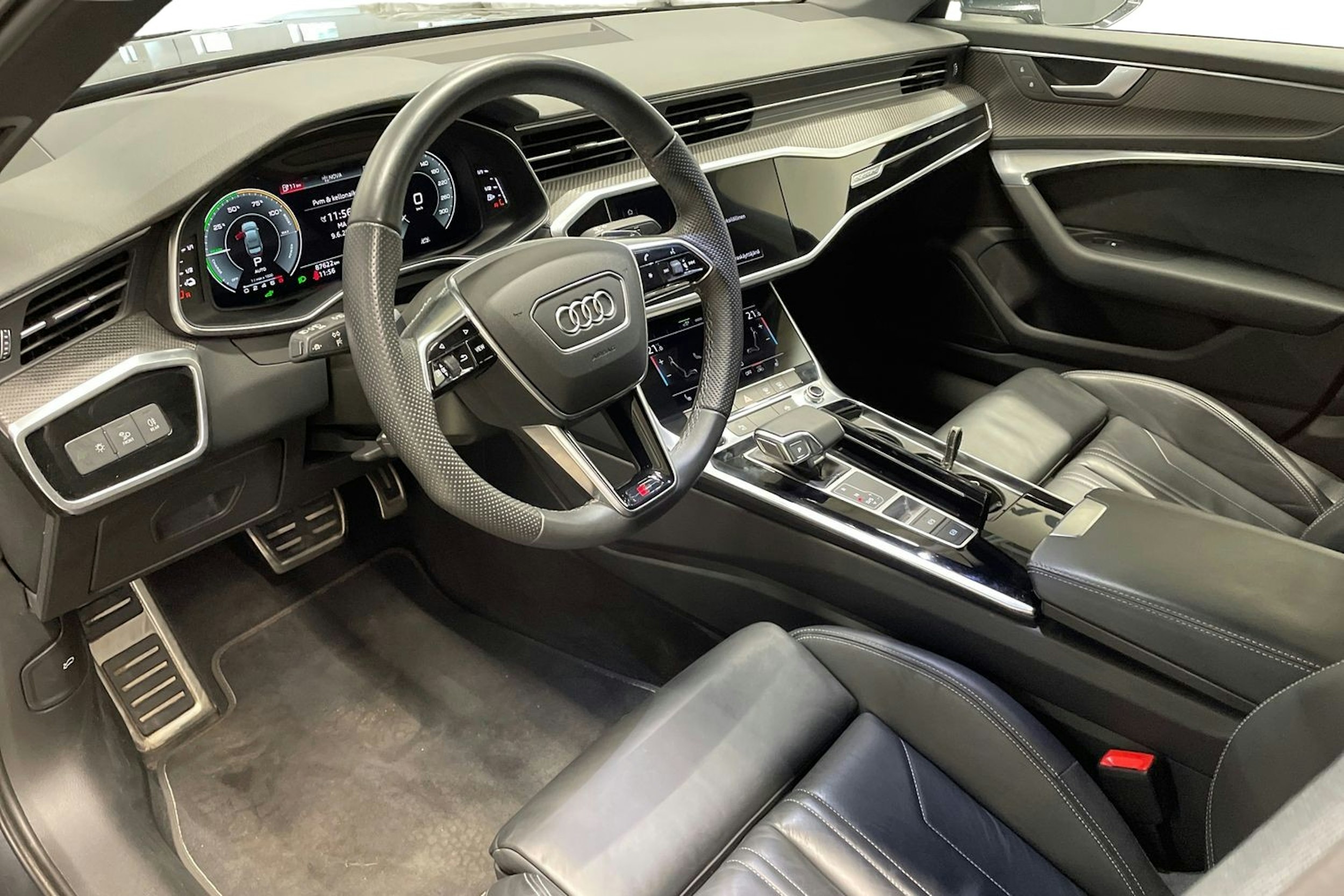 harmaa Audi A6 2022 kuva 6.