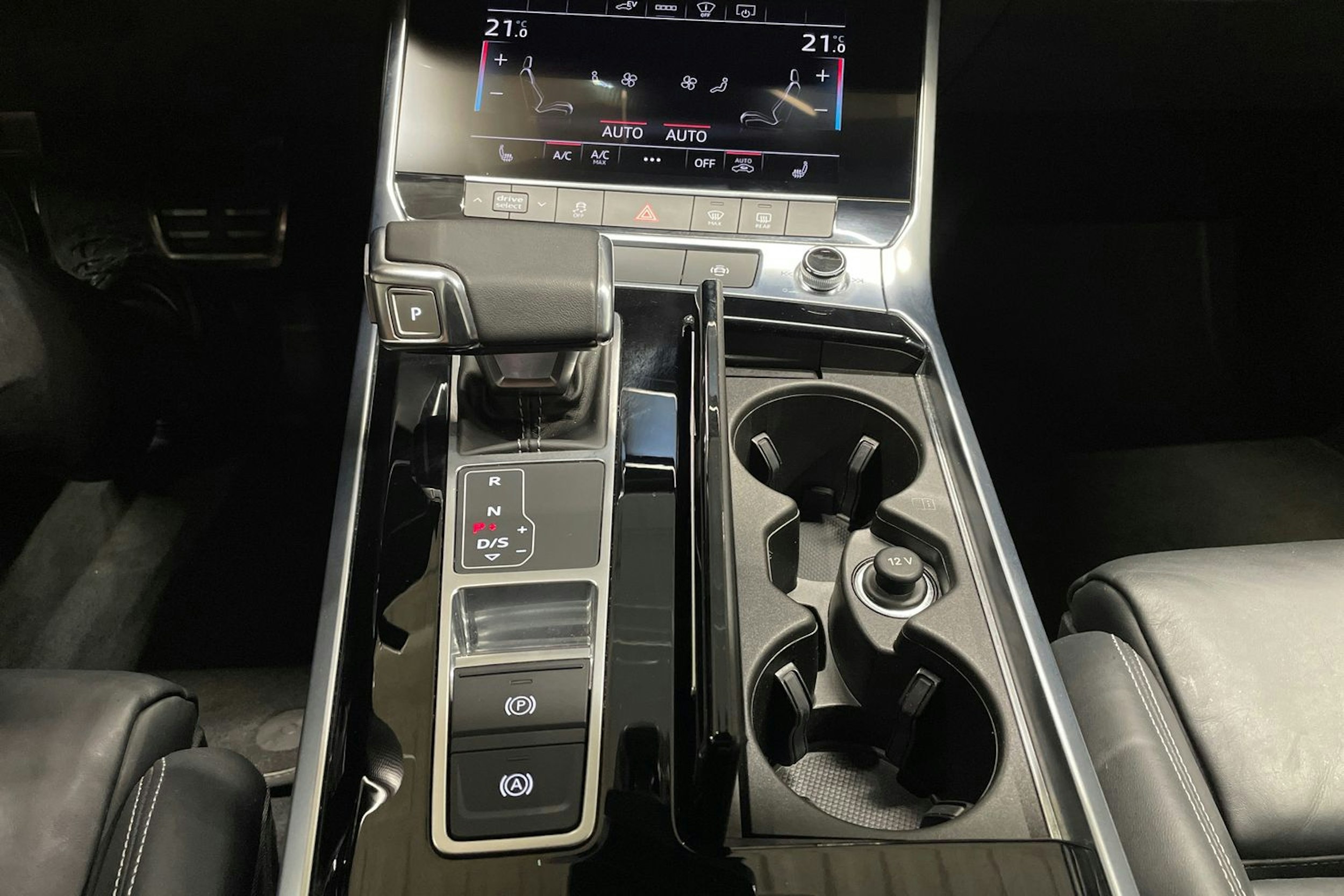 harmaa Audi A6 2022 kuva 20.