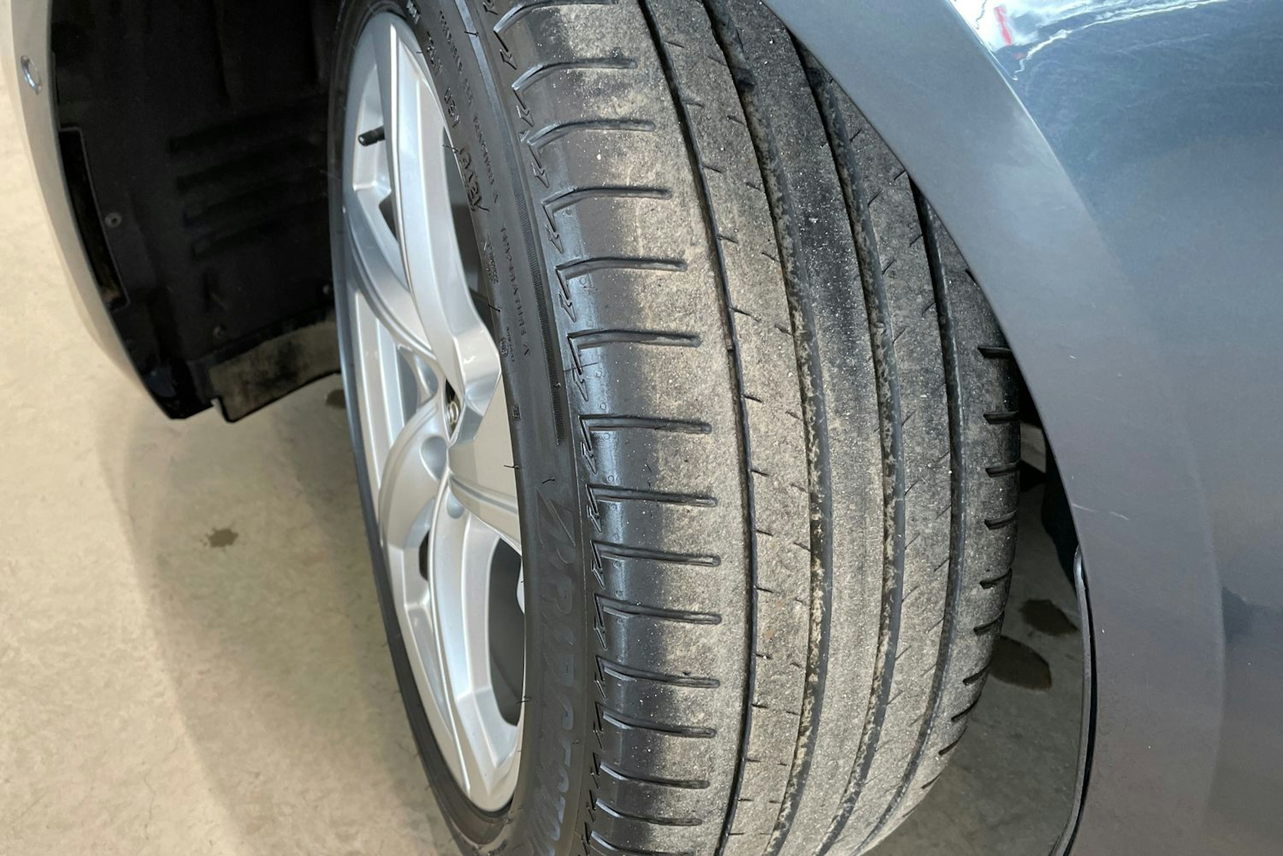 met. harmaa Audi A6 2022 kuva 13.