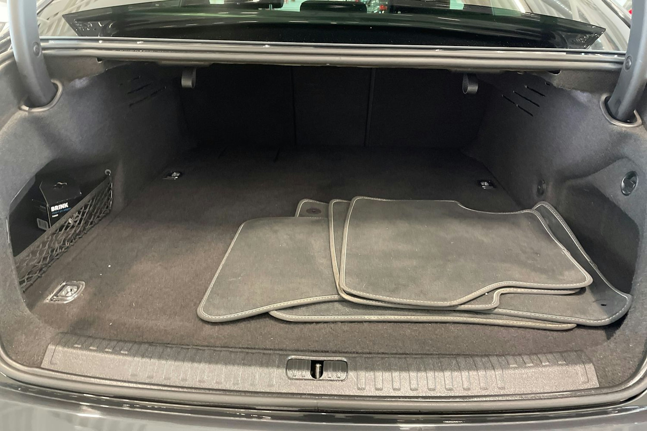 met. harmaa Audi A6 2022 kuva 39.
