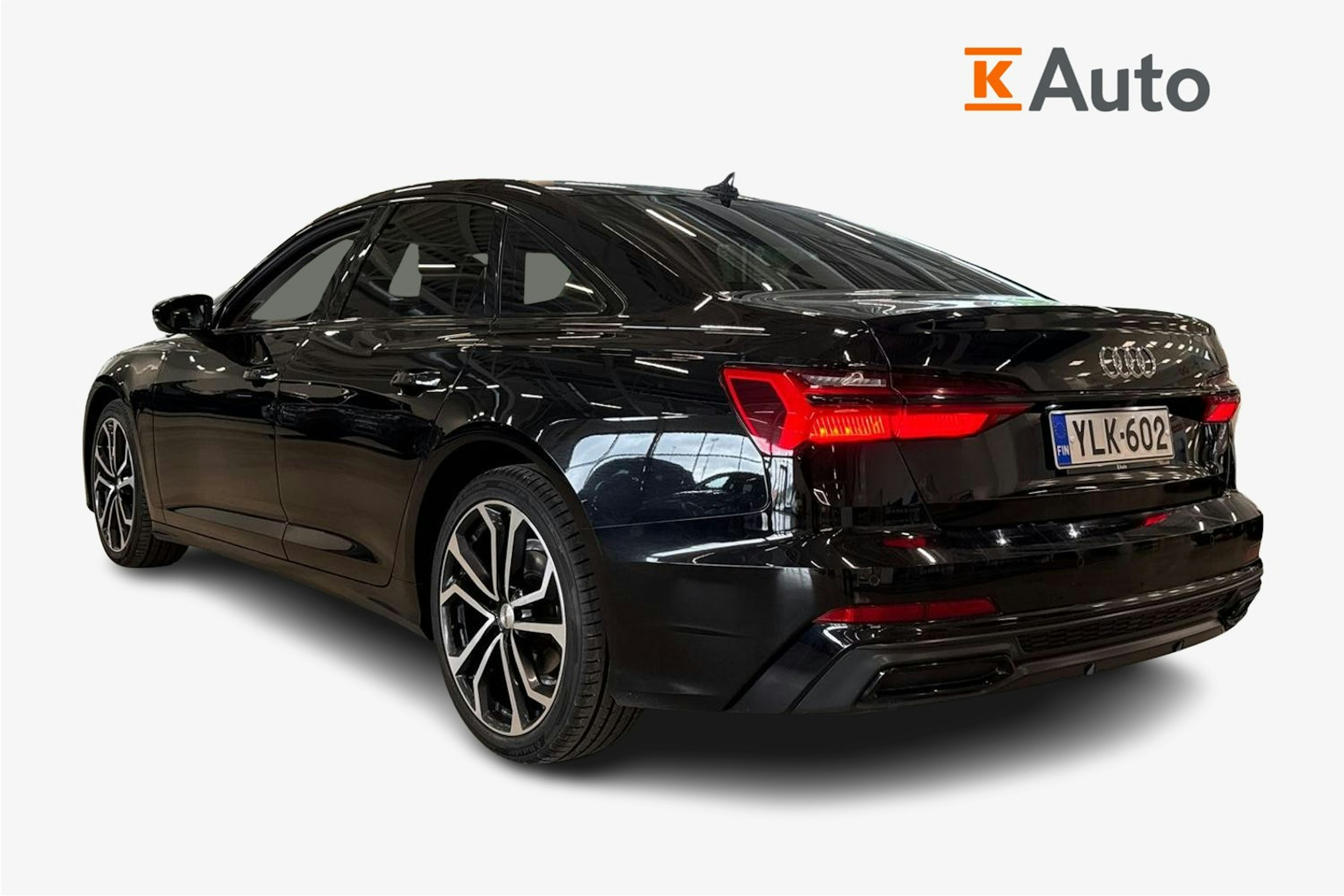 musta Audi A6 2022 kuva 2.