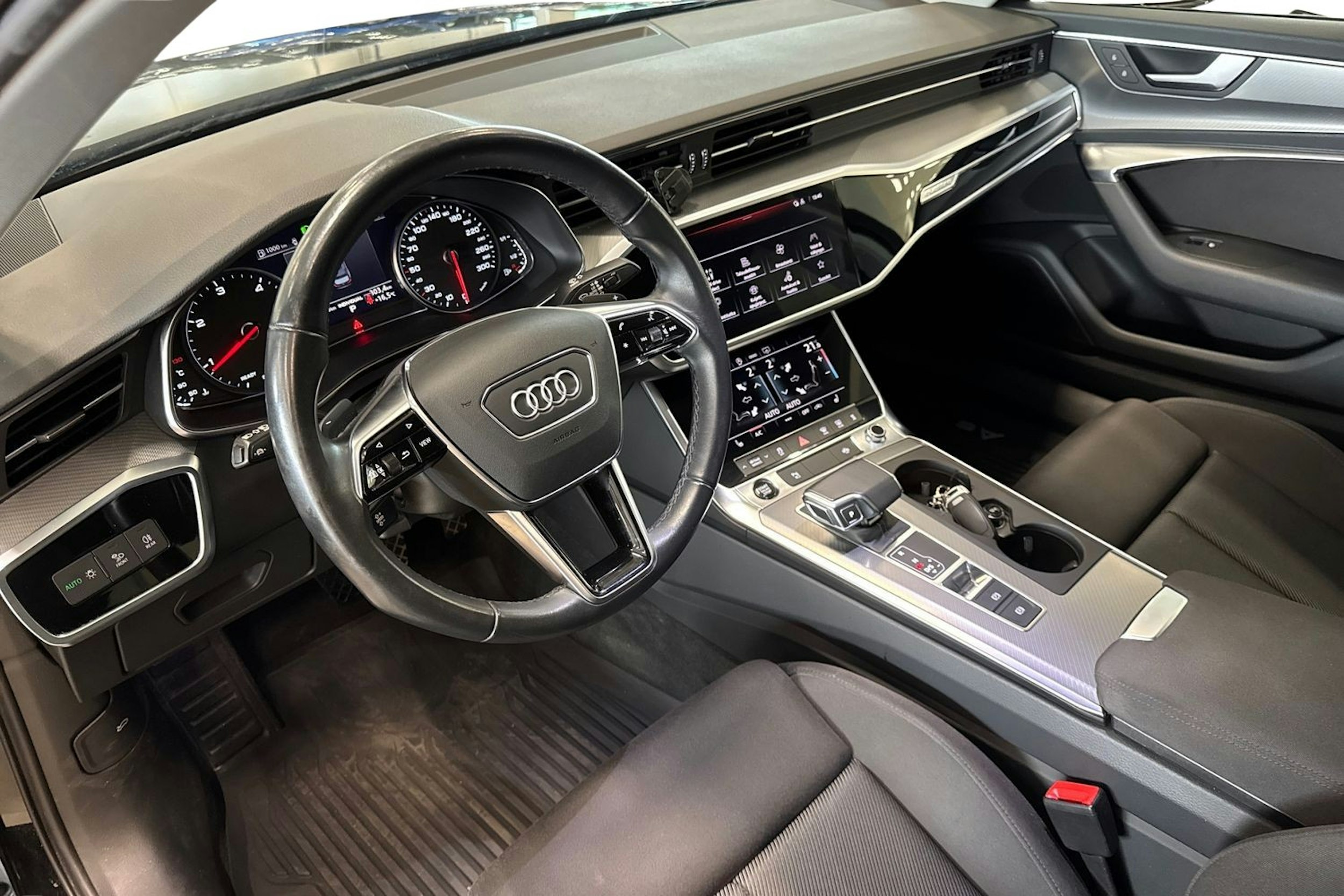 musta Audi A6 2022 kuva 6.