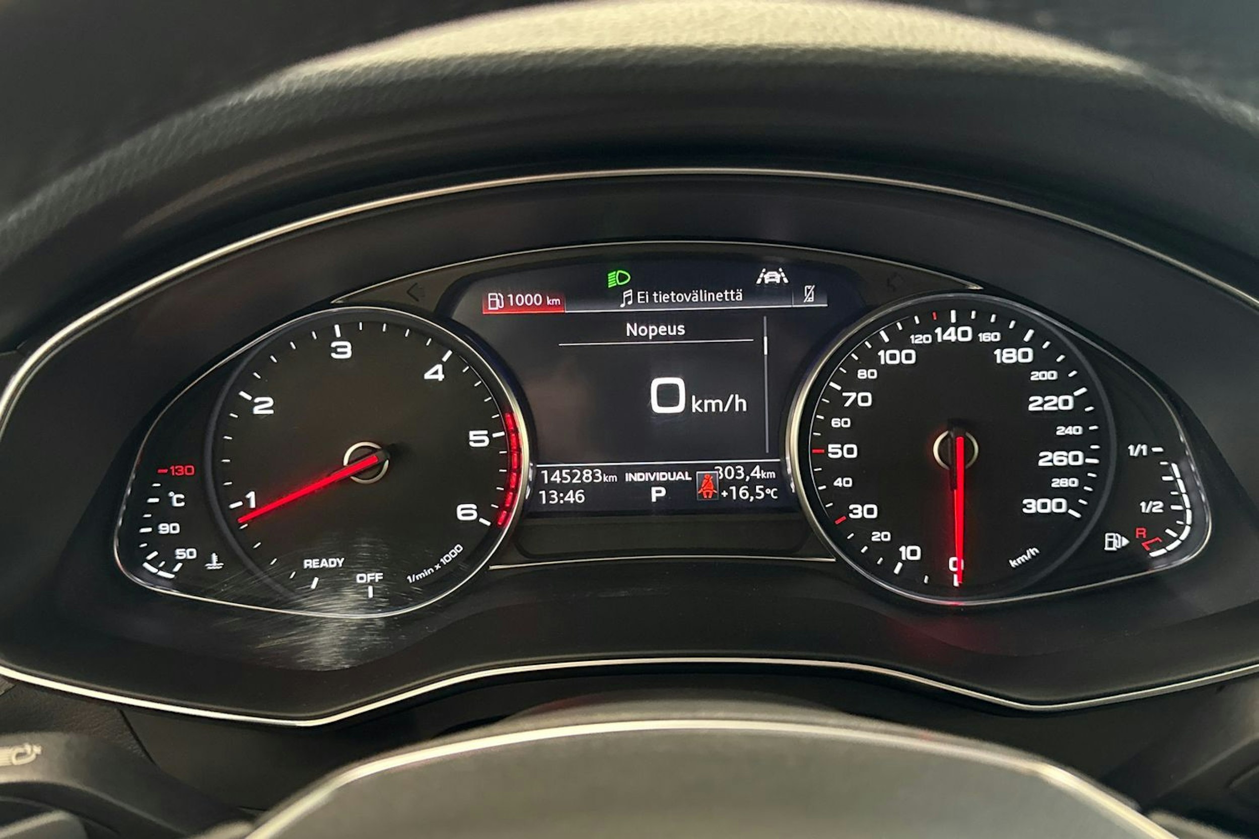 musta Audi A6 2022 kuva 11.