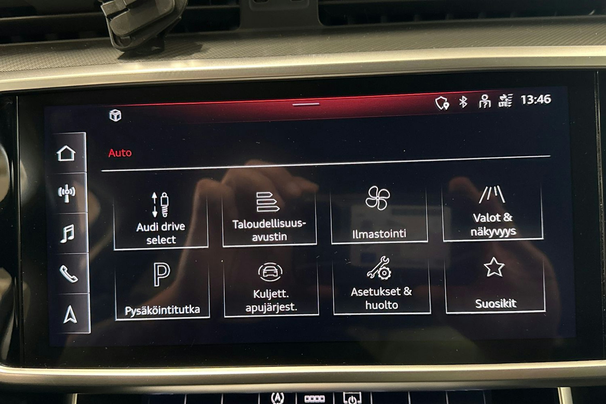 musta Audi A6 2022 kuva 12.