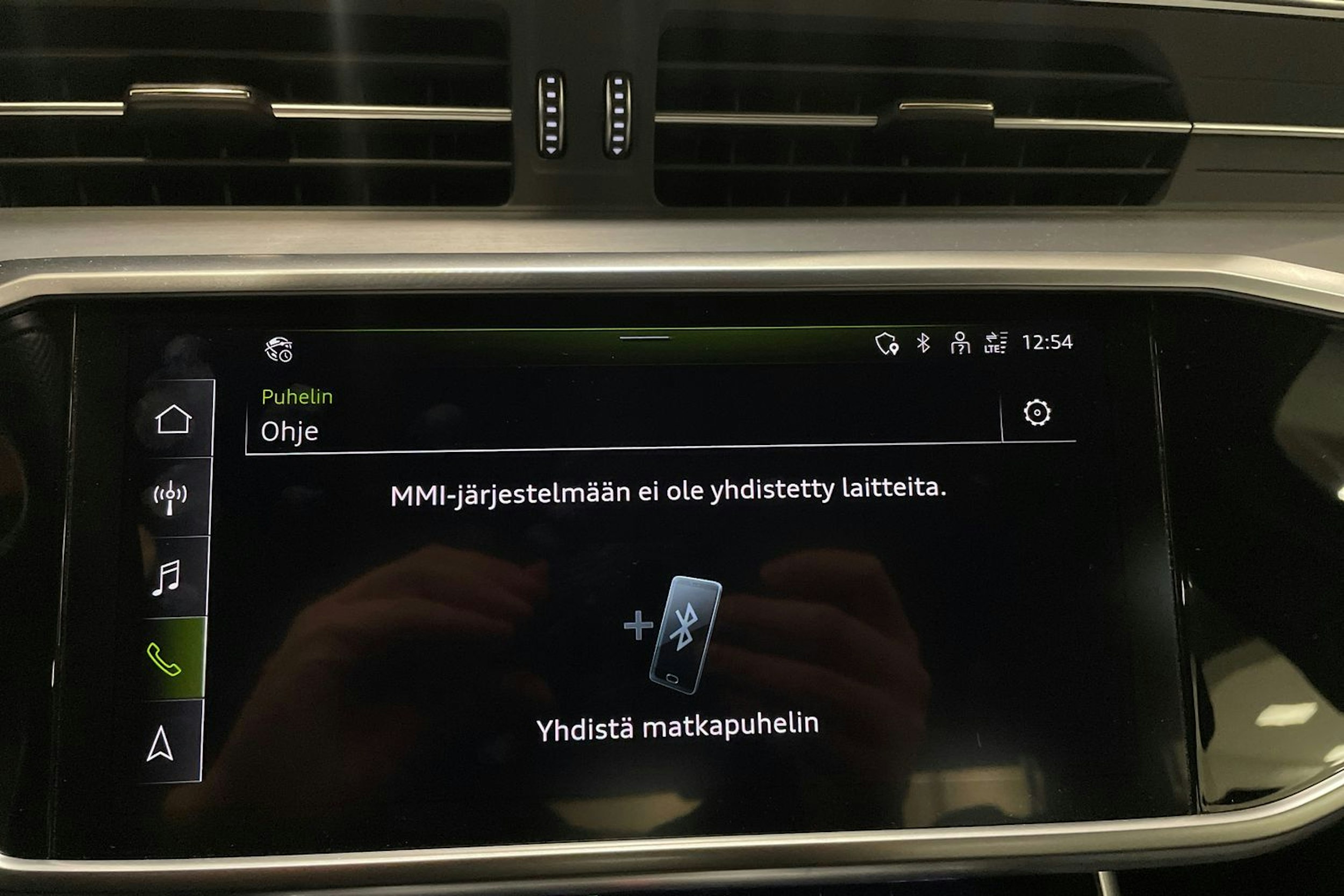 sininen Audi A6 2022 kuva 25.