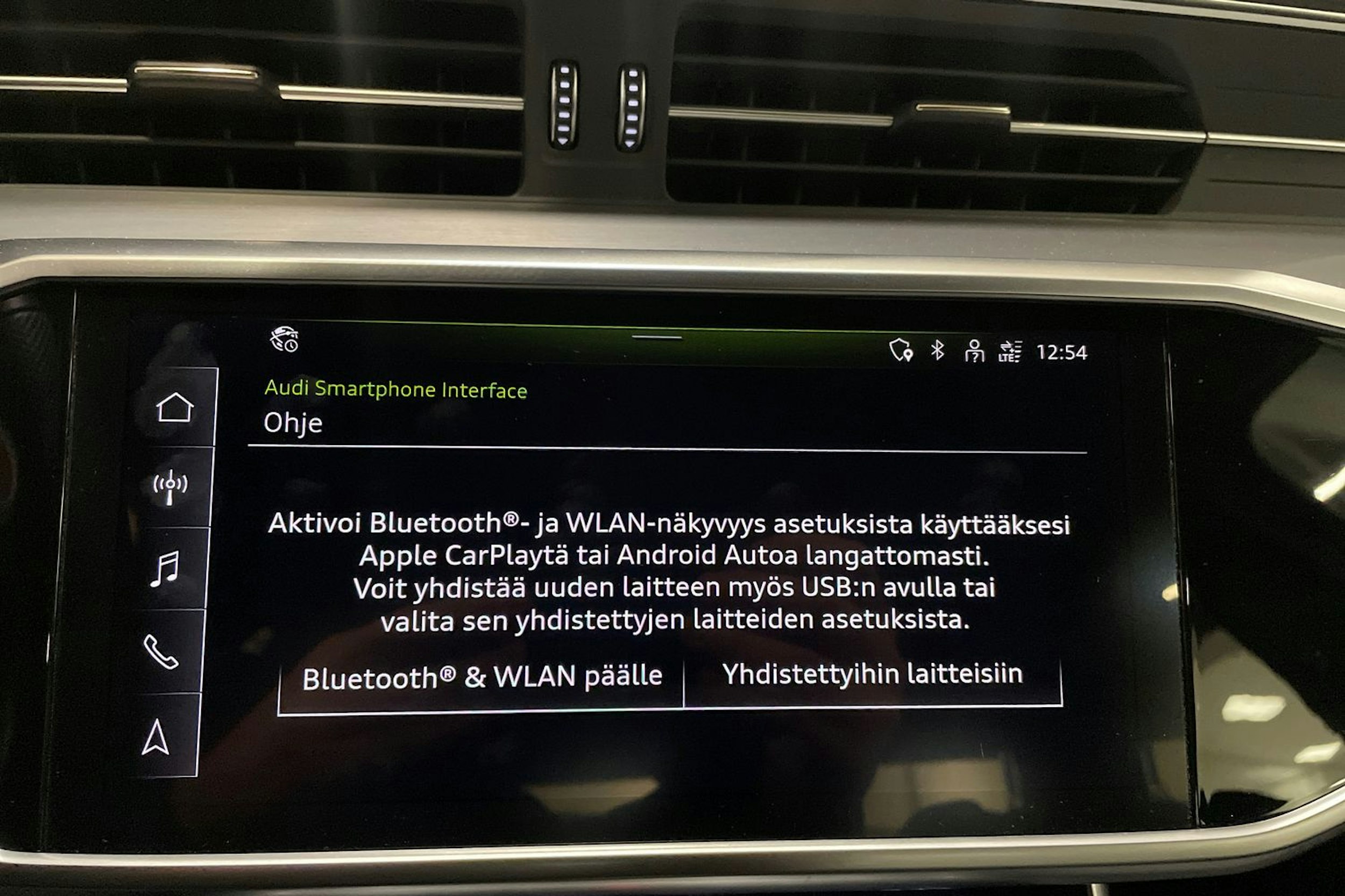 sininen Audi A6 2022 kuva 27.