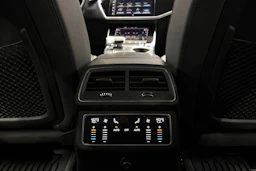 musta Audi A6 2022 kuva 12.