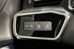 musta Audi A6 2022 kuva 15.