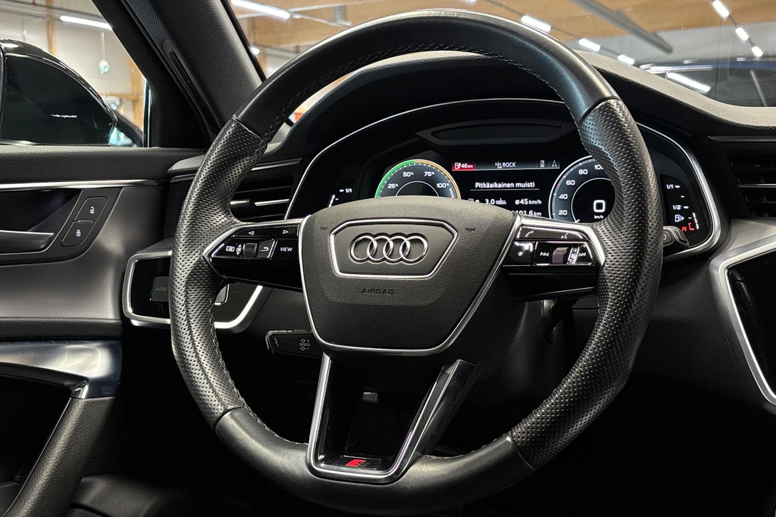 musta Audi A6 2022 kuva 16.