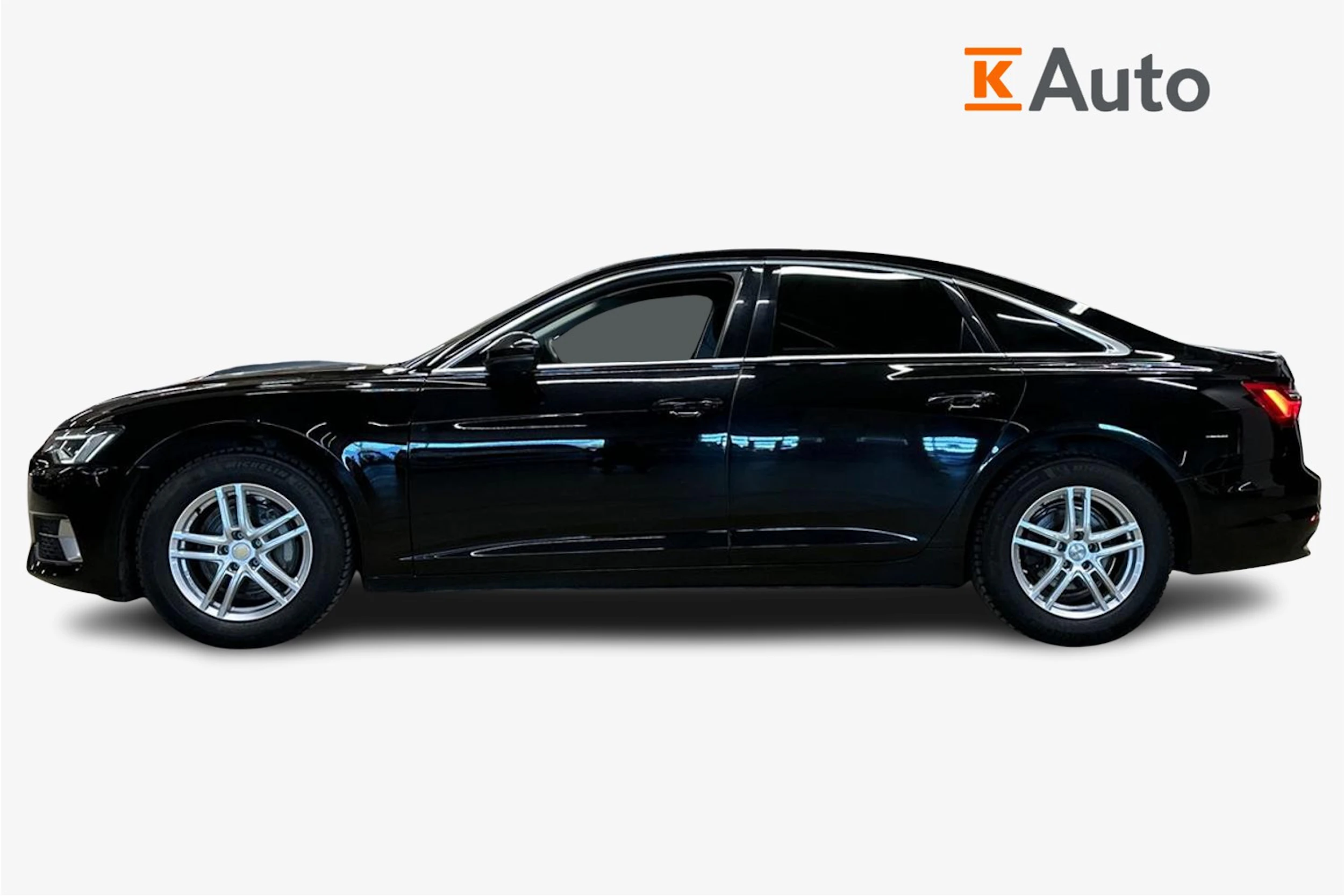 musta Audi A6 2022 kuva 5.