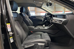 musta Audi A6 2022 kuva 11.