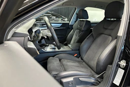 musta Audi A6 2022 kuva 13.