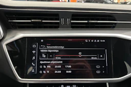 musta Audi A6 2022 kuva 17.