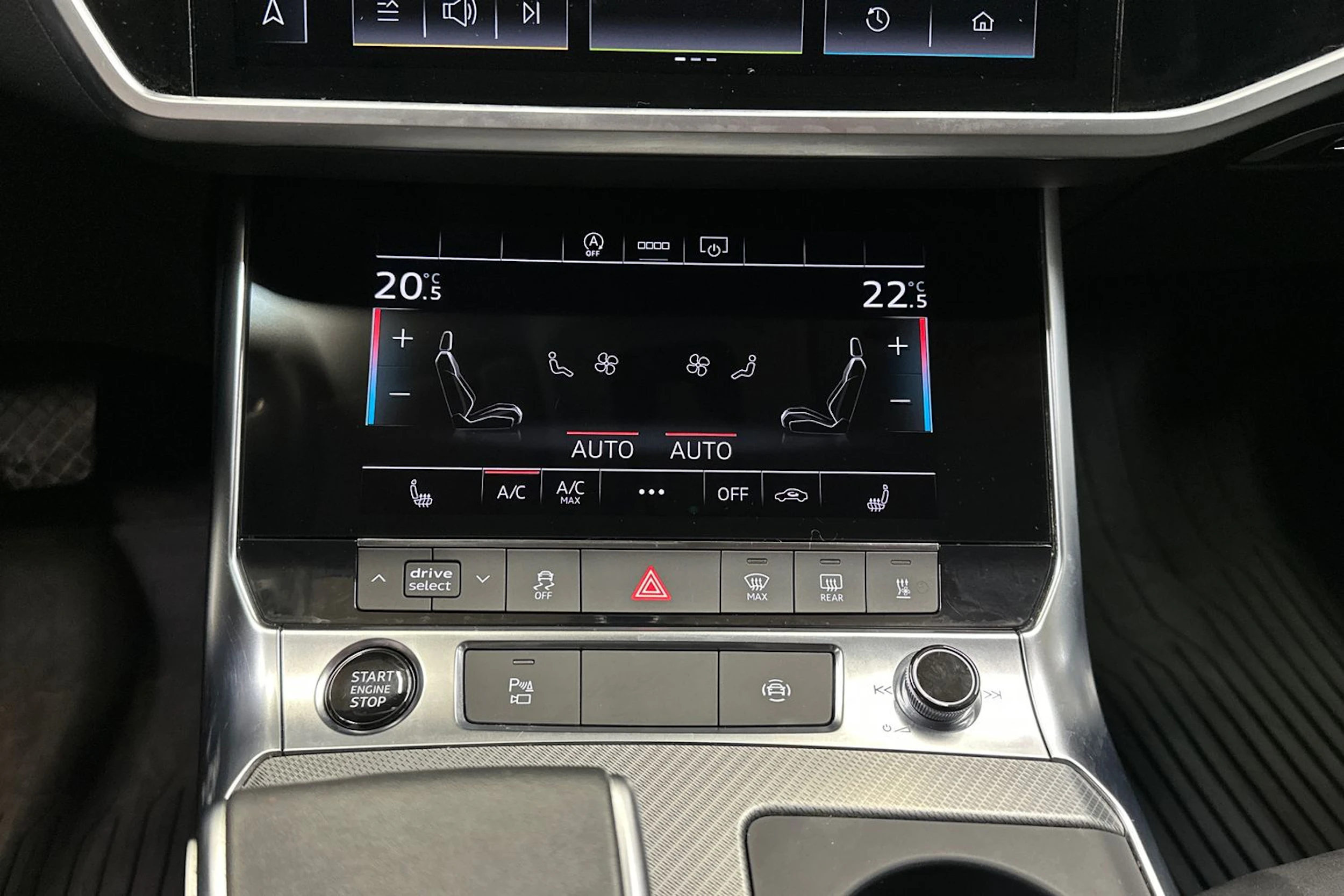 musta Audi A6 2022 kuva 18.
