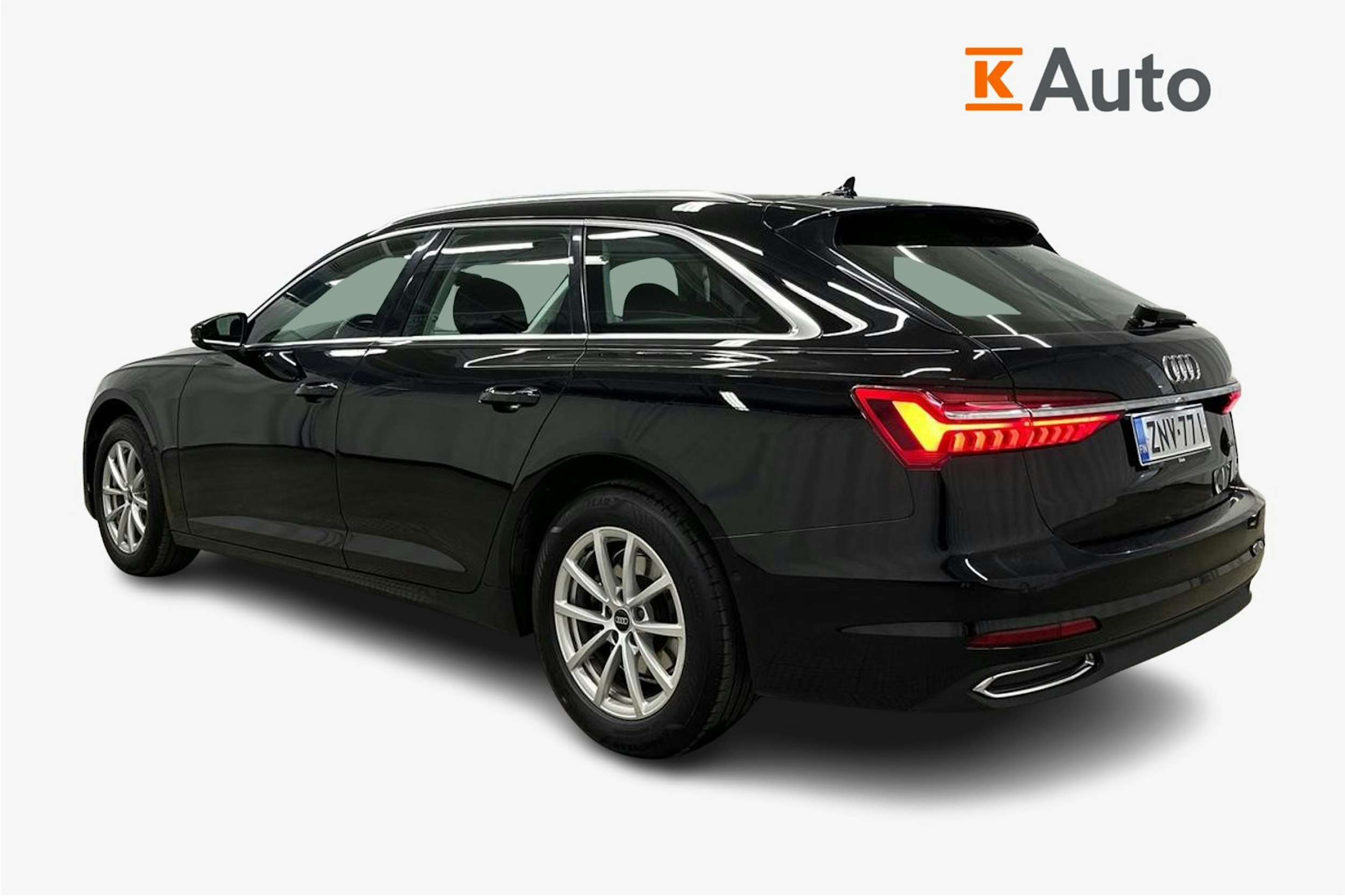 musta Audi A6 2022 kuva 2.