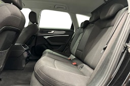 musta Audi A6 2022 kuva 10.