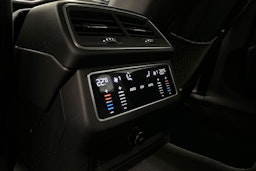 musta Audi A6 2022 kuva 14.