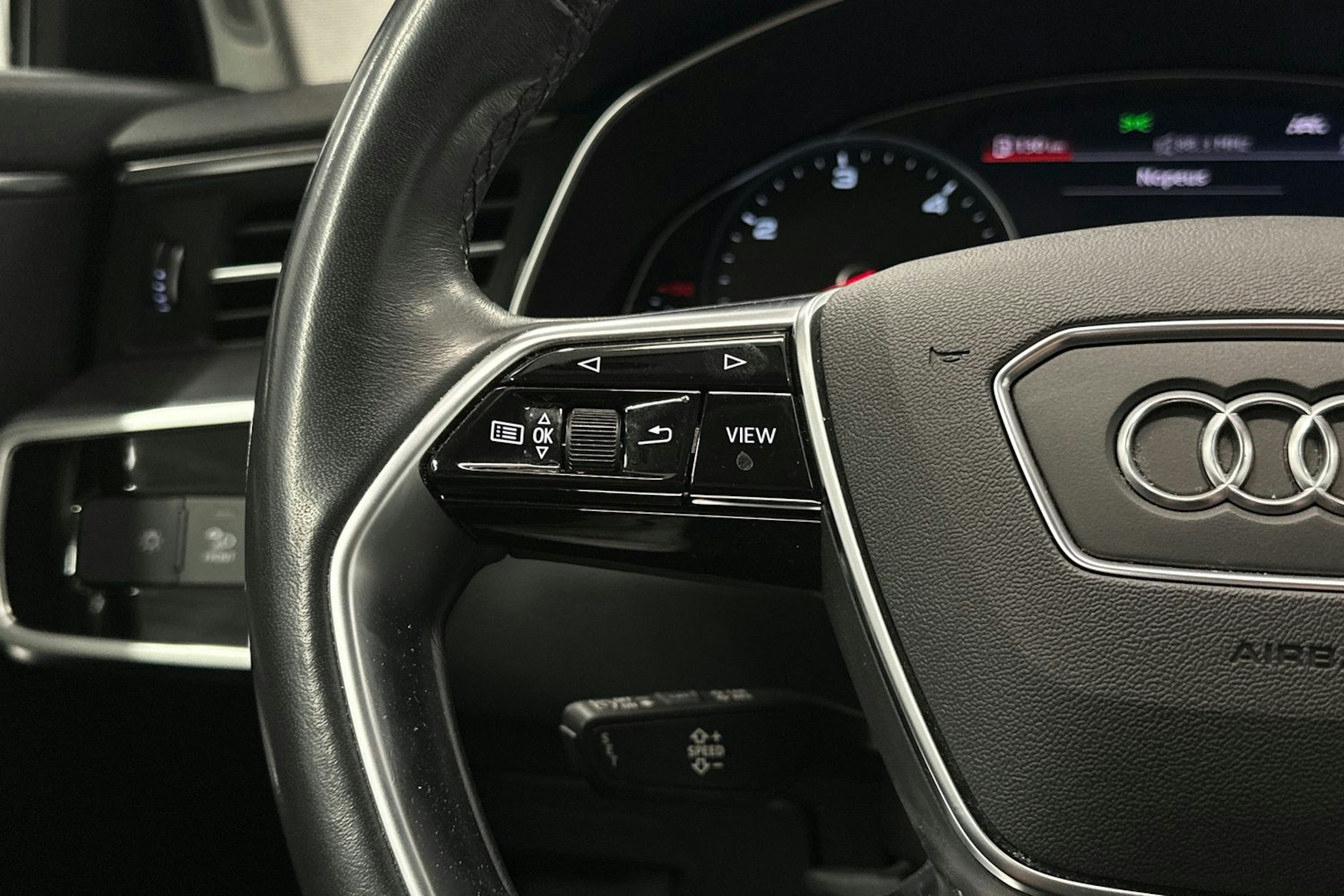 musta Audi A6 2022 kuva 20.