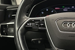 musta Audi A6 2022 kuva 20.