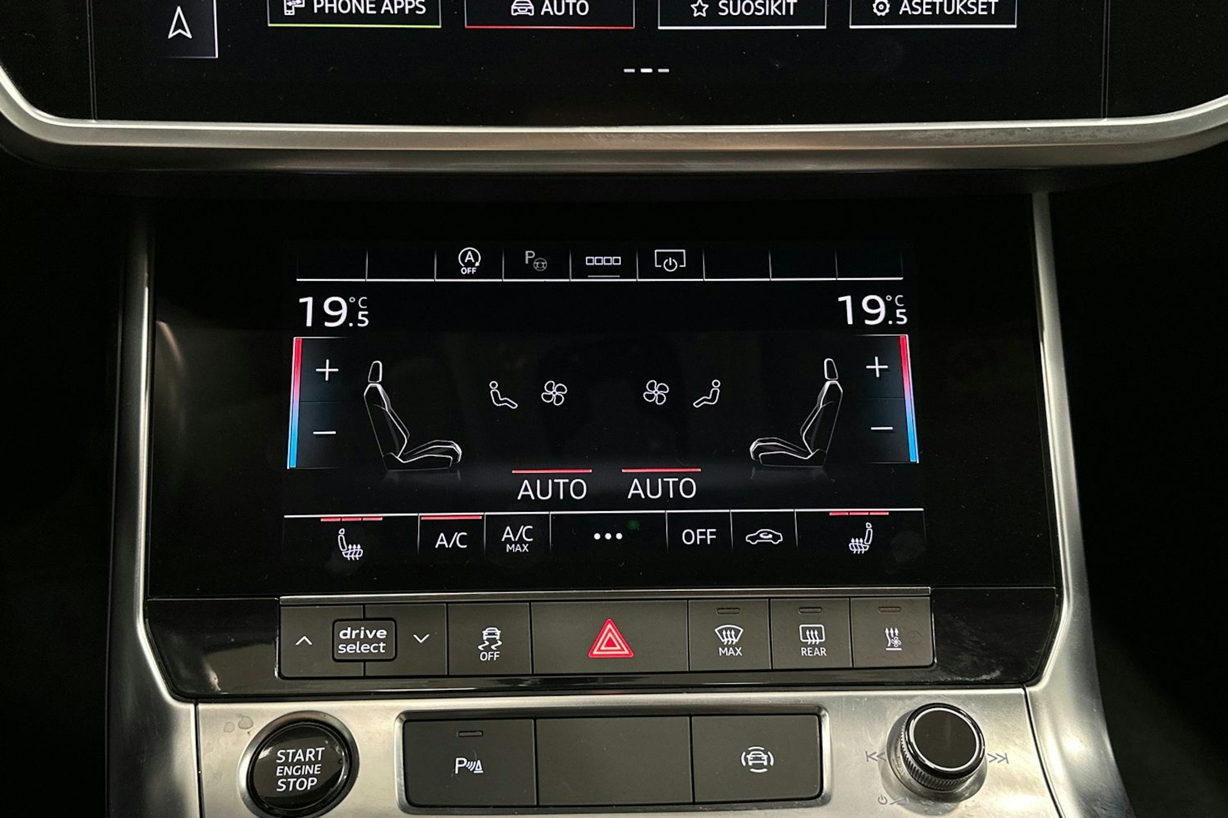 musta Audi A6 2022 kuva 25.