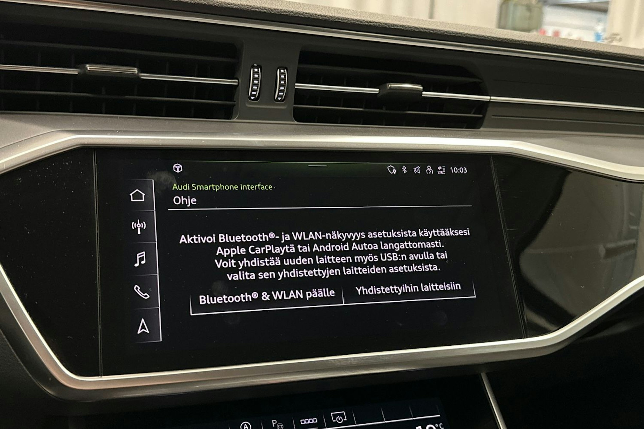 musta Audi A6 2022 kuva 27.