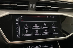 musta Audi A6 2022 kuva 28.