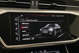 musta Audi A6 2022 kuva 32.