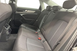 musta Audi A6 2022 kuva 10.