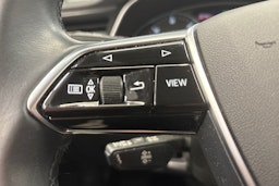musta Audi A6 2022 kuva 18.