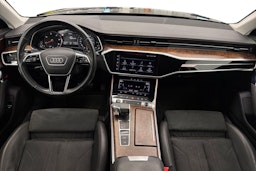 Musta Audi A6 2022 kuva 7.