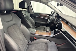 Musta Audi A6 2022 kuva 10.