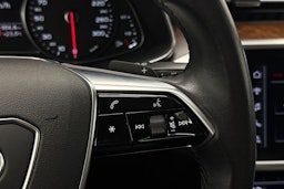 Musta Audi A6 2022 kuva 12.