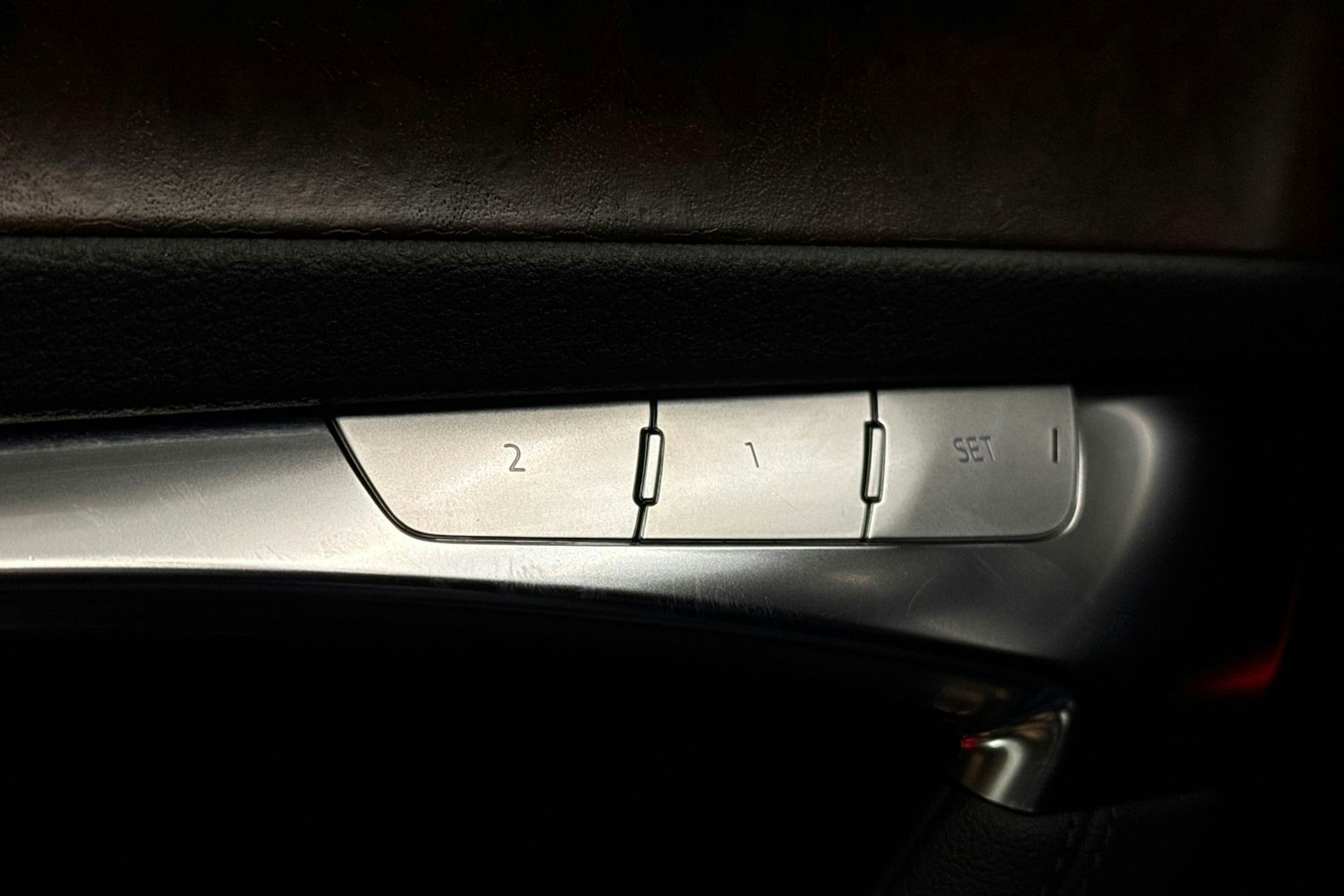 Musta Audi A6 2022 kuva 17.
