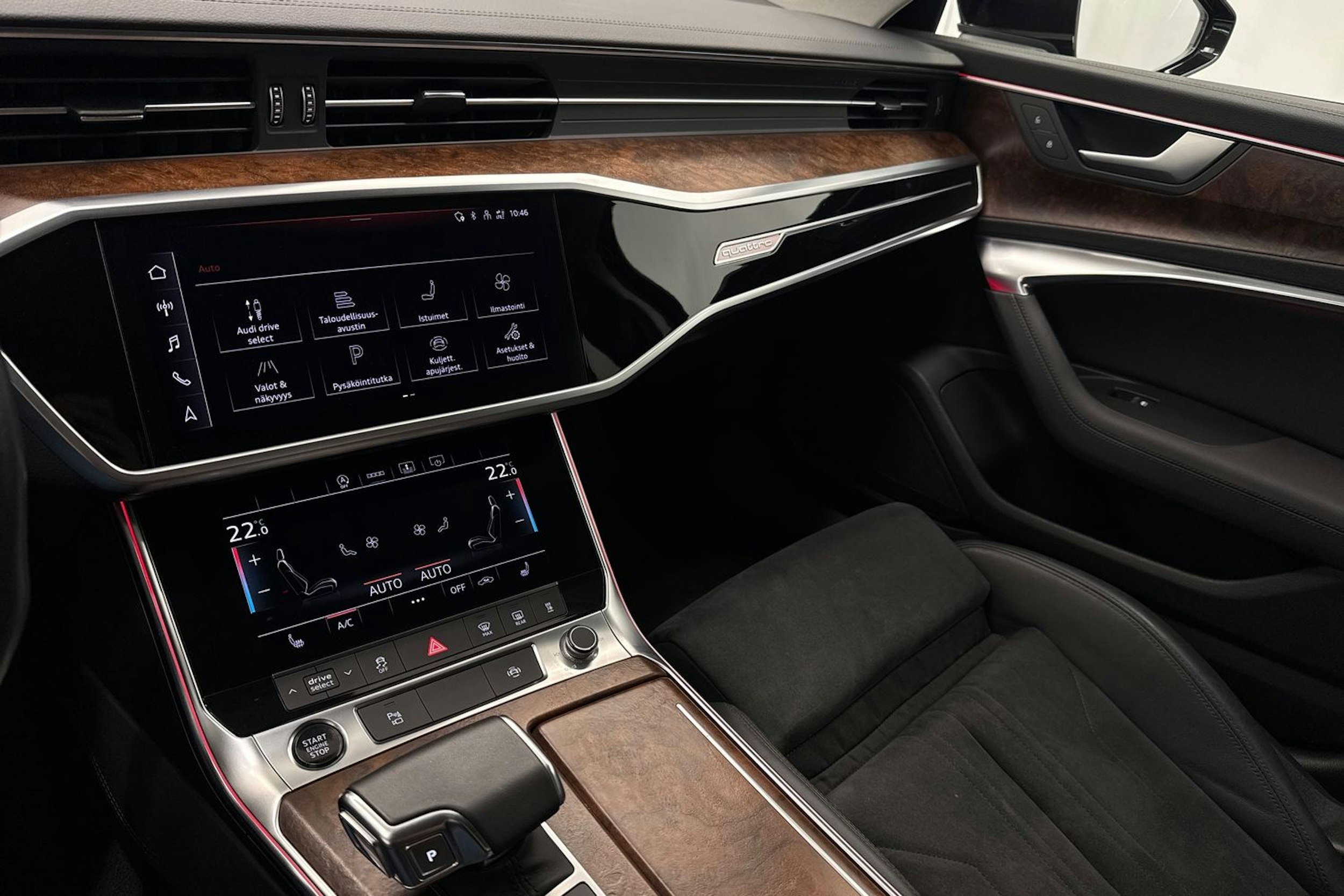 Musta Audi A6 2022 kuva 19.