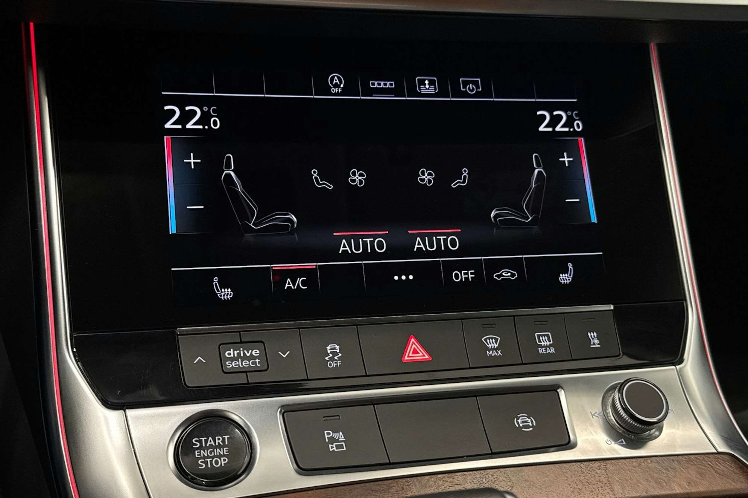 Musta Audi A6 2022 kuva 32.