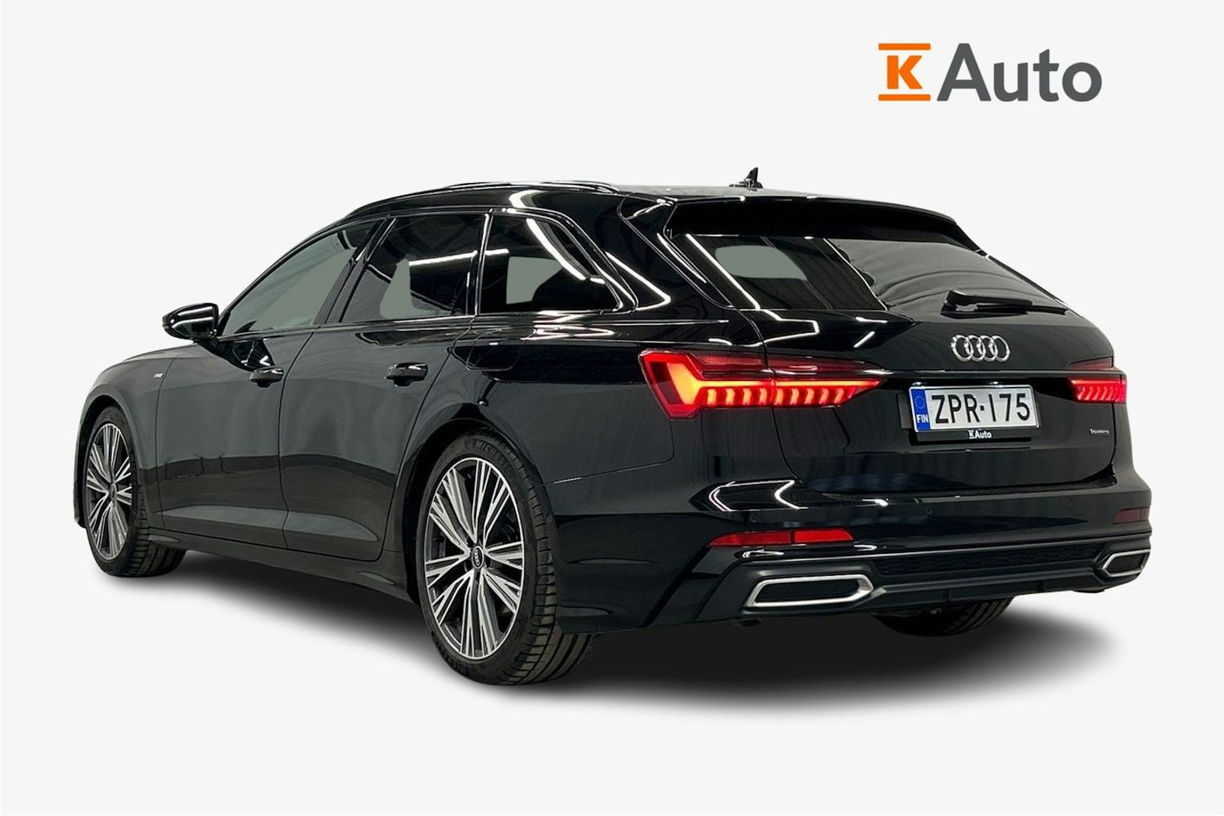 musta Audi A6 2022 kuva 2.