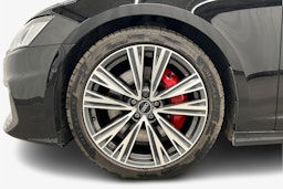 musta Audi A6 2022 kuva 11.