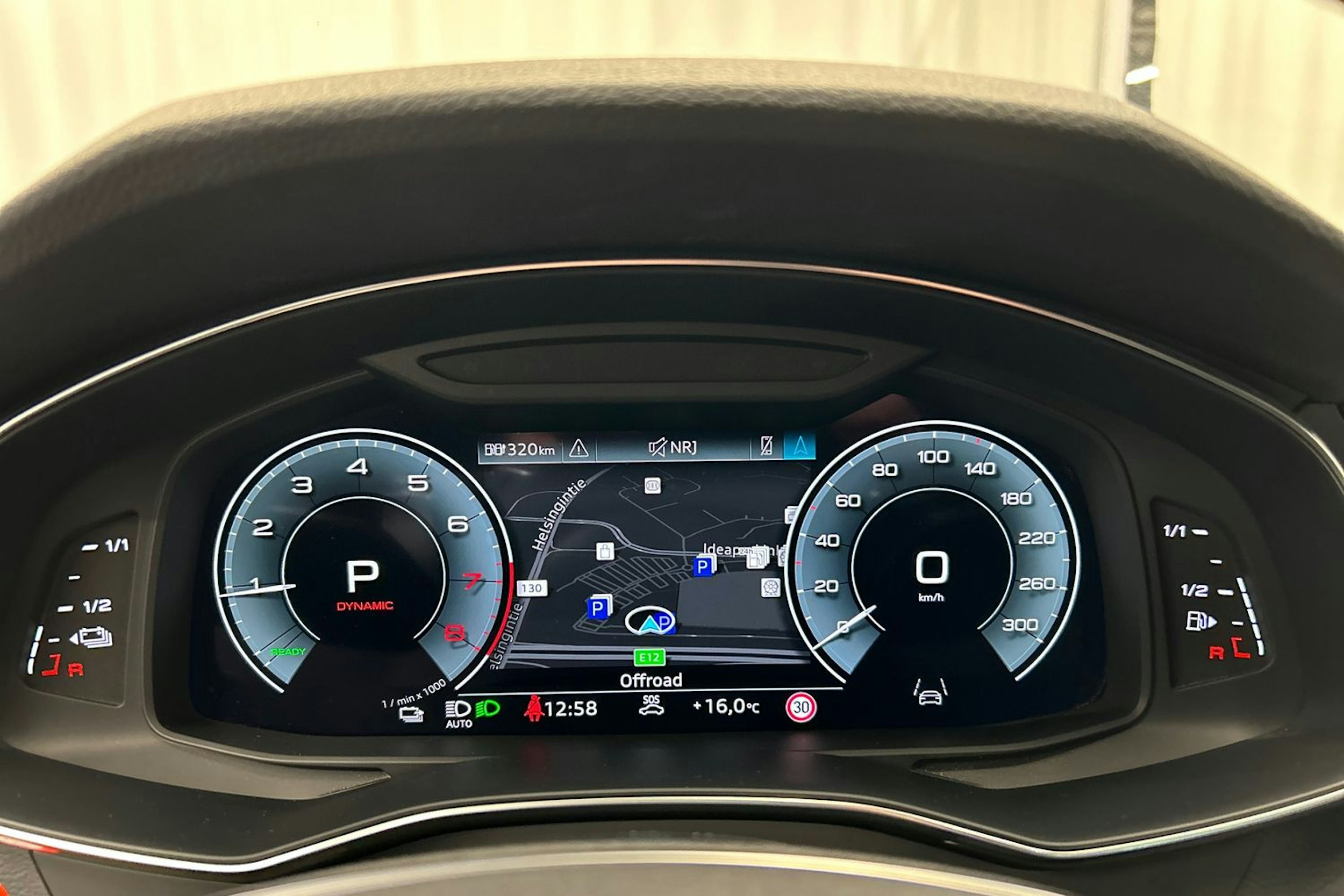 musta Audi A6 2022 kuva 19.