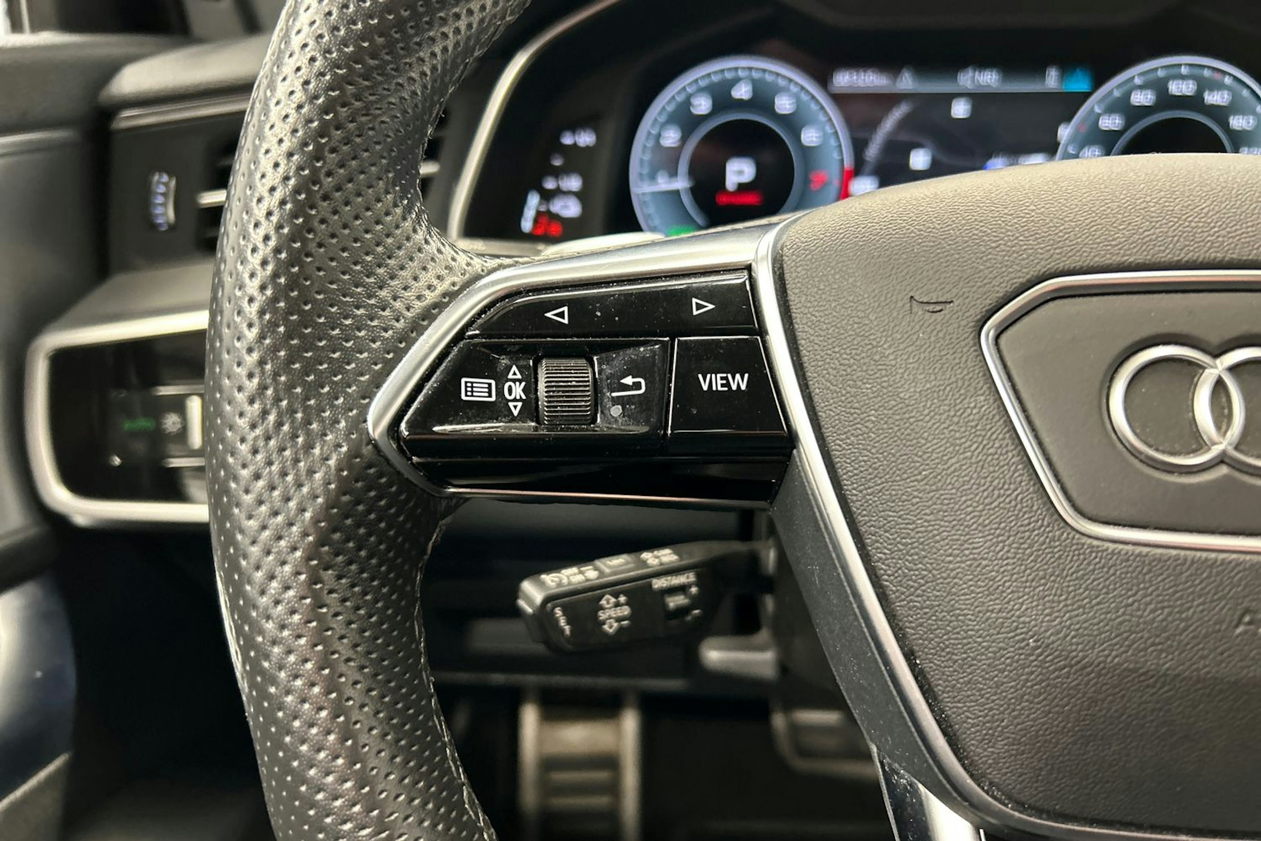 musta Audi A6 2022 kuva 20.